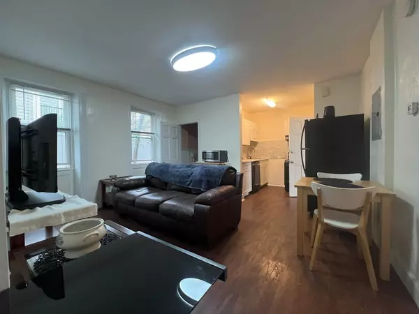 89A Second Street #1, Cambridge, MA 02141