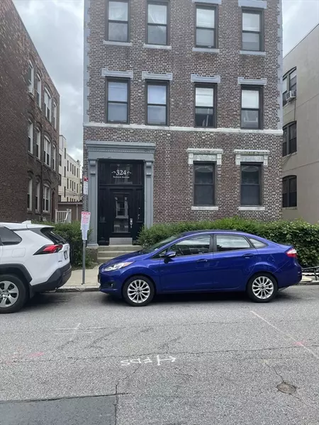 324 Summit Ave #3, Boston, MA 02135