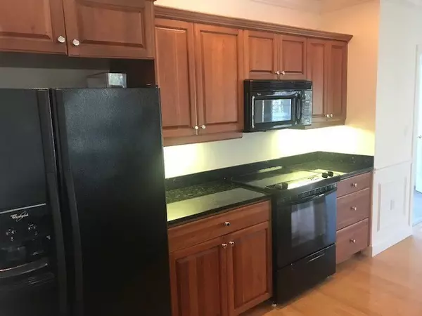 Sudbury, MA 01776,10 Northwood Dr #202