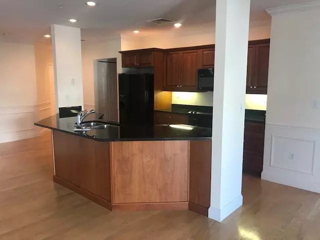 10 Northwood Dr #202, Sudbury, MA 01776