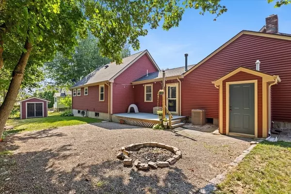 Taunton, MA 02780,11 Wilbur St