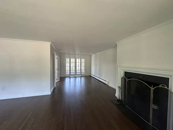 Newton, MA 02459,446 Dudley Road #-