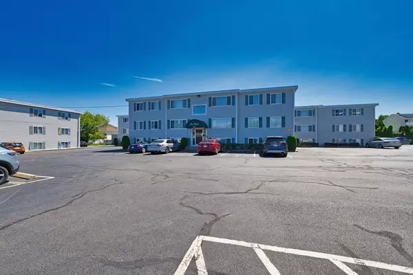 Fall River, MA 02721,215 Glasgow St #2