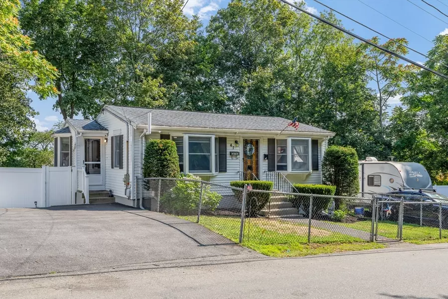 47 Neal St, Malden, MA 02148