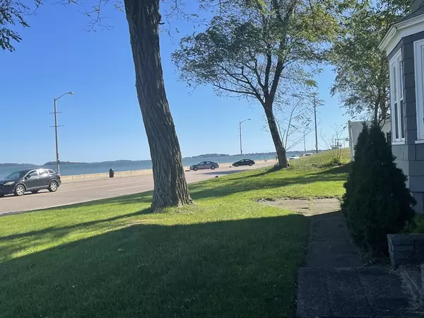 Quincy, MA 02171,303 Beach #1