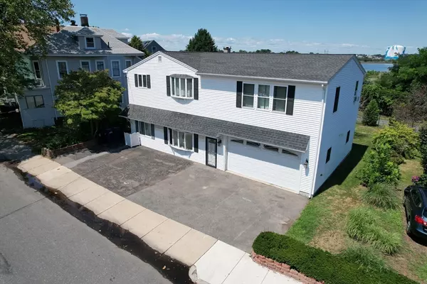 Salem, MA 01970,24 Webb St
