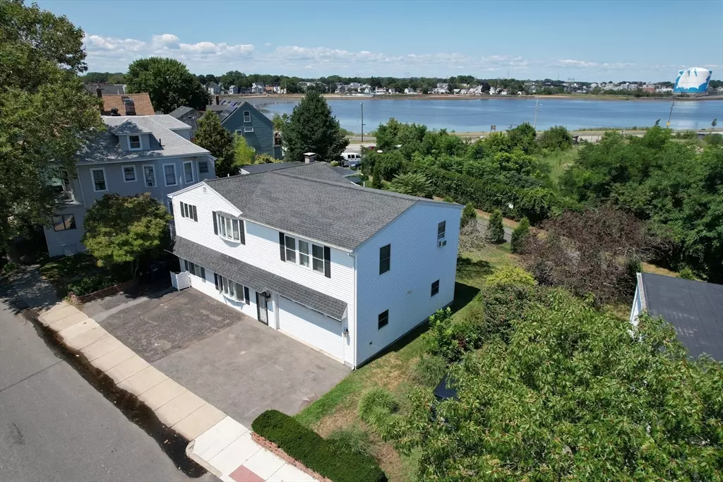 Salem, MA 01970,24 Webb St