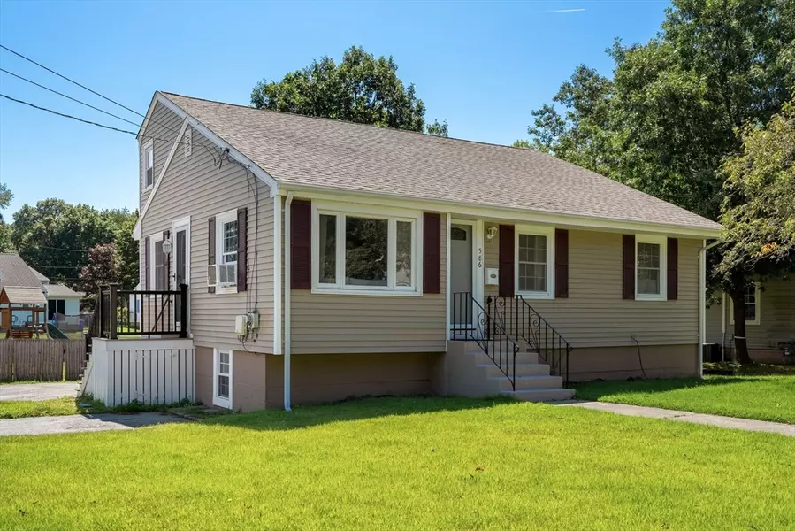 586 Salem Street, Rockland, MA 02370