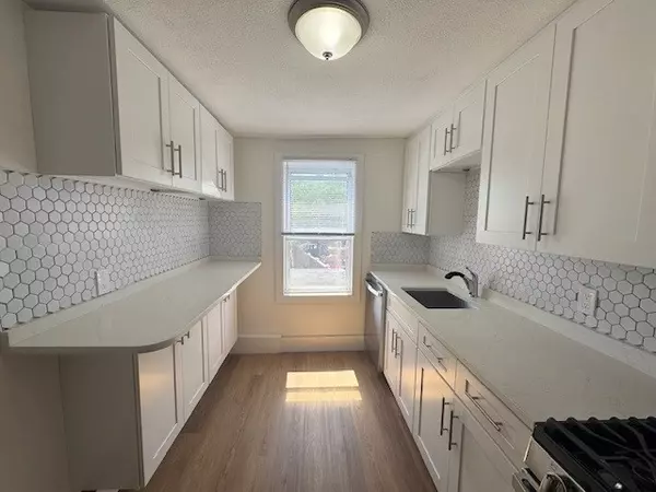 296 Broadway #2, Somerville, MA 02145