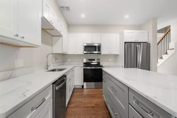 Worcester, MA 01606,18 Danielles Way