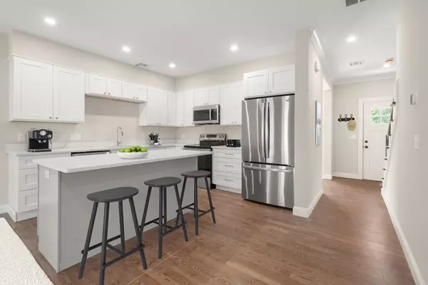 Worcester, MA 01606,18 Danielles Way