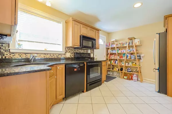 Sutton, MA 01590,8A Whitins Rd