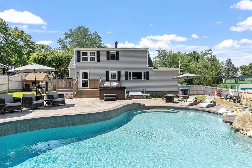 Westborough, MA 01581,4 Fairview Rd