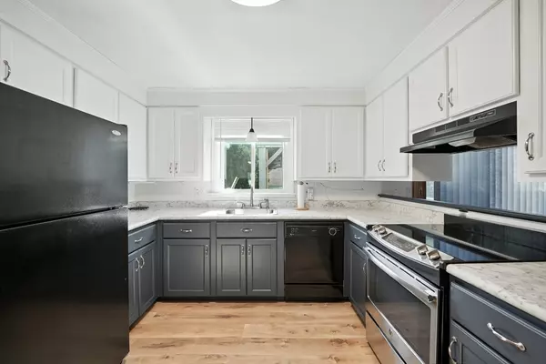 Ludlow, MA 01056,334 Munsing St