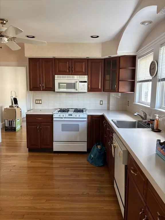 8 Kenrick #2, Boston, MA 02135