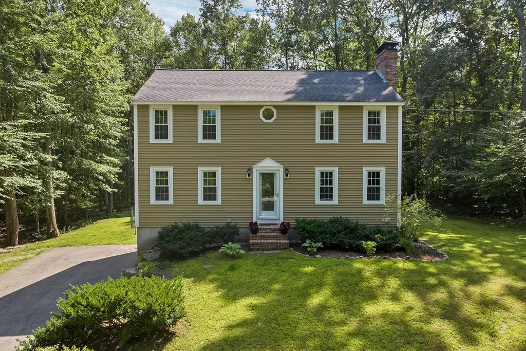Hampstead, NH 03841,30 Lexington Drive