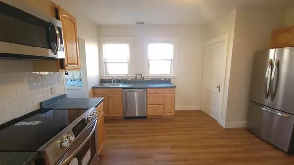 Somerville, MA 02144,25 Bailey St #-