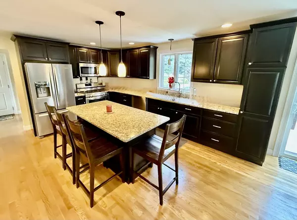Pembroke, MA 02359,16 Seltsam Way