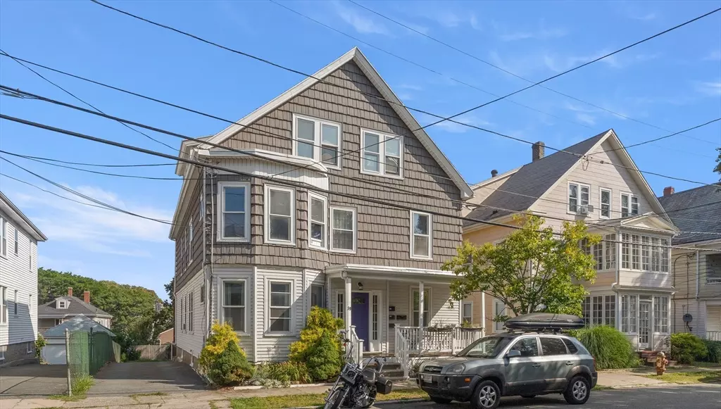39 Leach Street #1, Salem, MA 01970