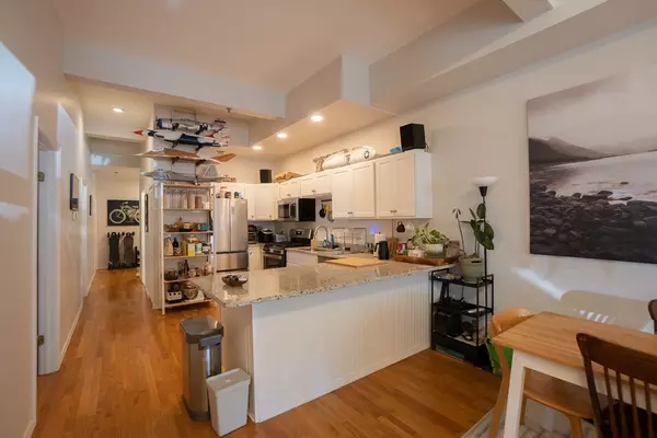 Cambridge, MA 02140,69 Harvey St #2