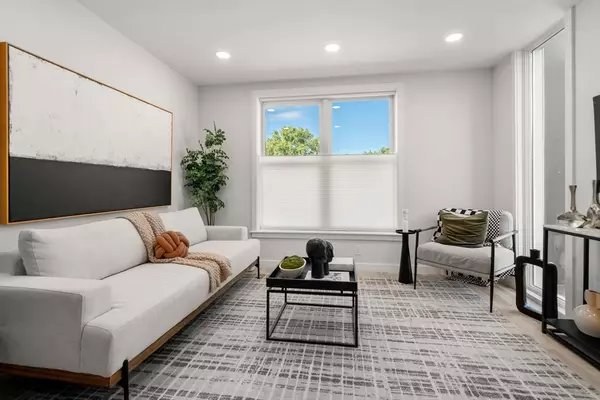 Boston, MA 02131,602 Canterbury #12