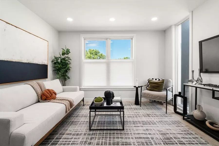 602 Canterbury #12, Boston, MA 02131
