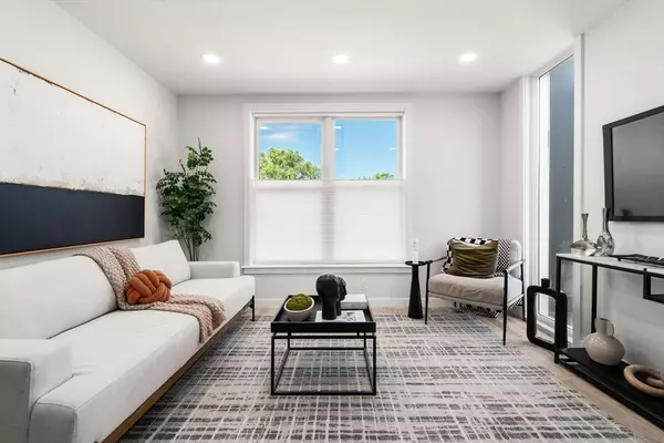 602 Canterbury #12, Boston, MA 02131