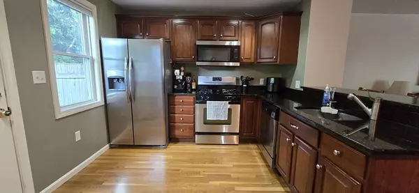 Whitman, MA 02382,604 Bedford St #5