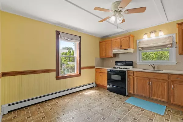 Braintree, MA 02184,7 Carter Rd