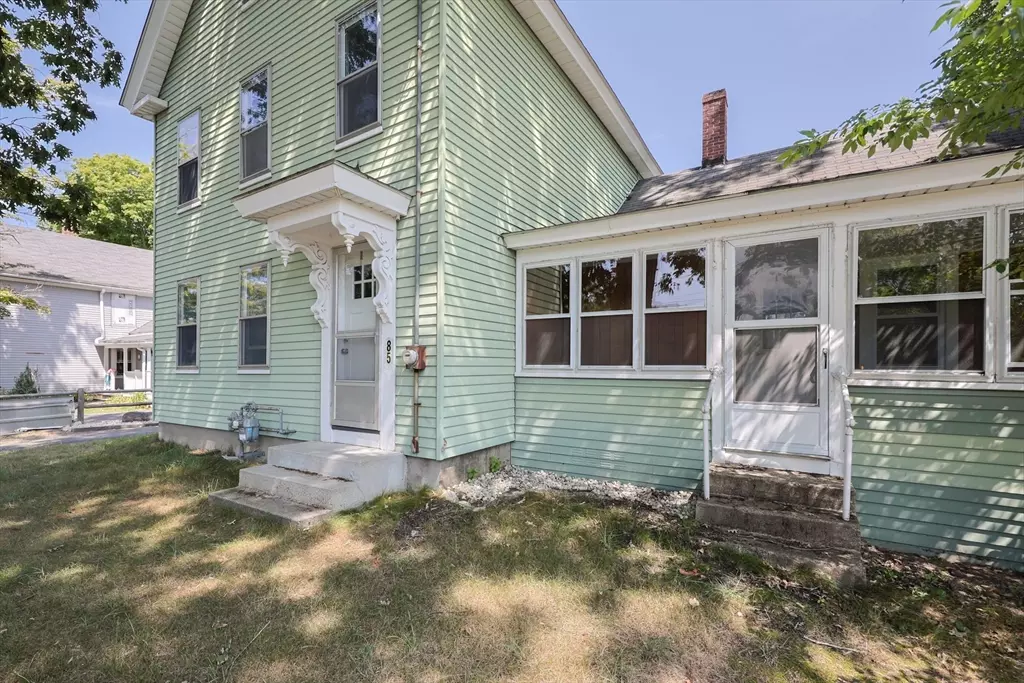 Groton, MA 01450,85 W Main