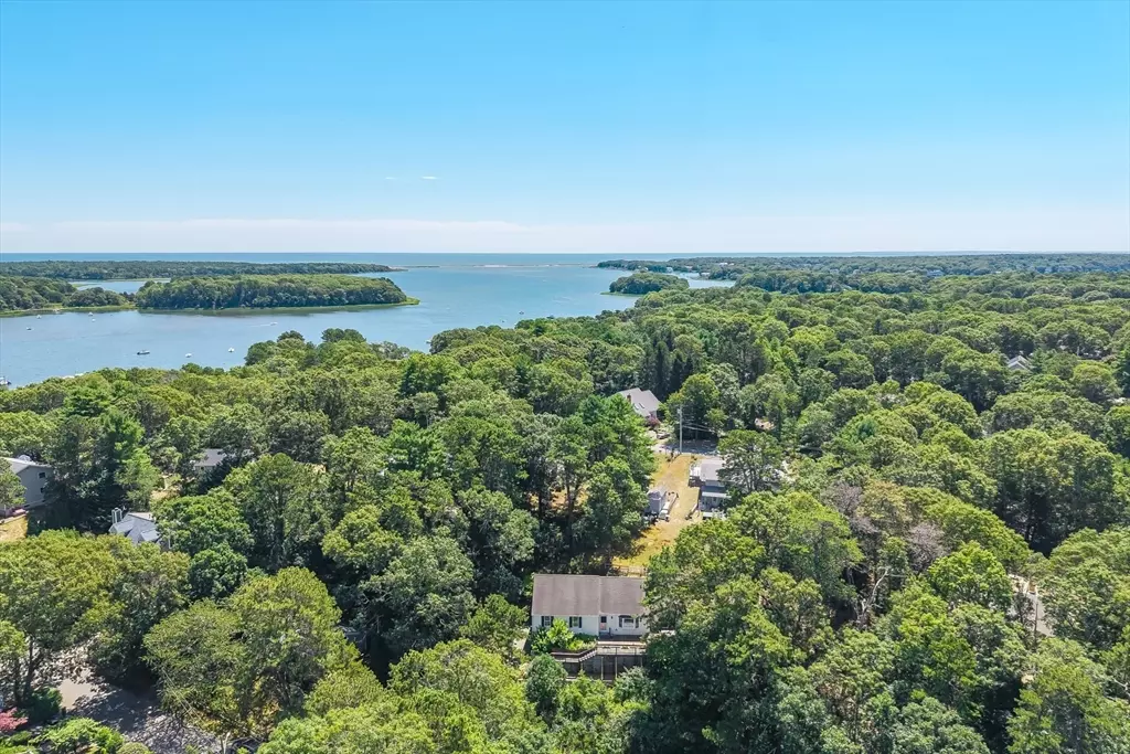 Mashpee, MA 02649,20 Mutiny Way