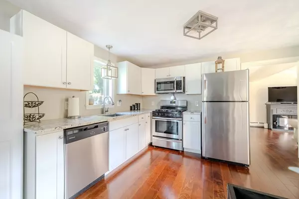 Haverhill, MA 01830,28 Coffin Ave