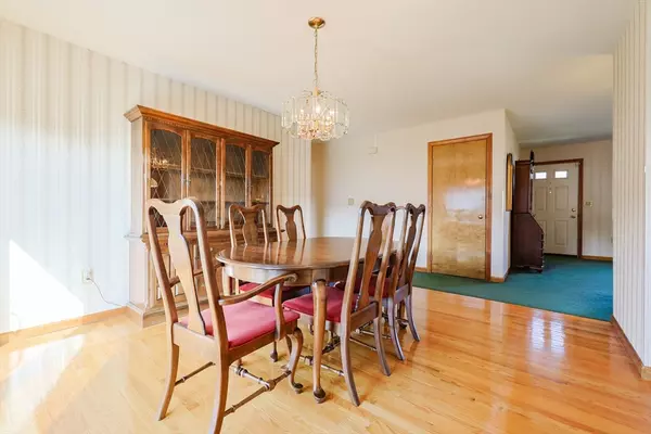 New Bedford, MA 02745,868 Phillips Rd