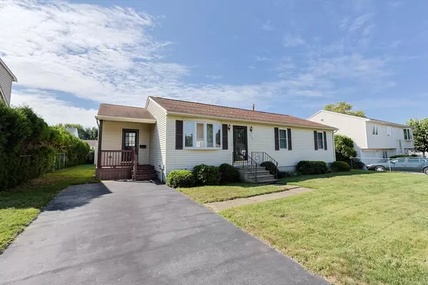 868 Phillips Rd, New Bedford, MA 02745