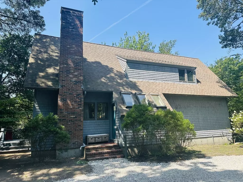 Harwich, MA 02645,6 Ruth Lane