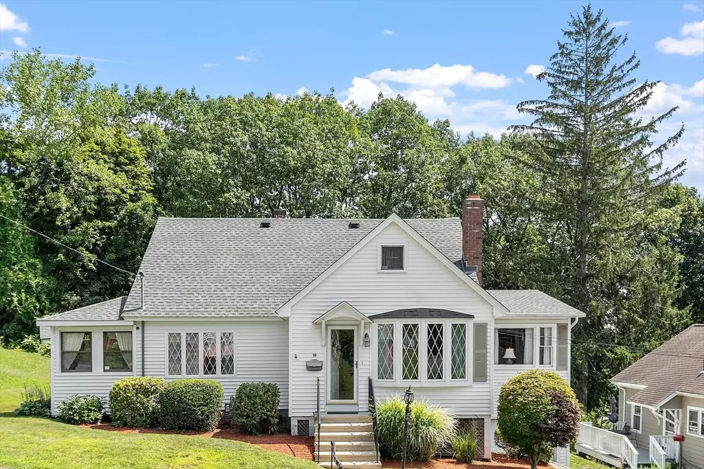 Worcester, MA 01602,10 Edwidge Street