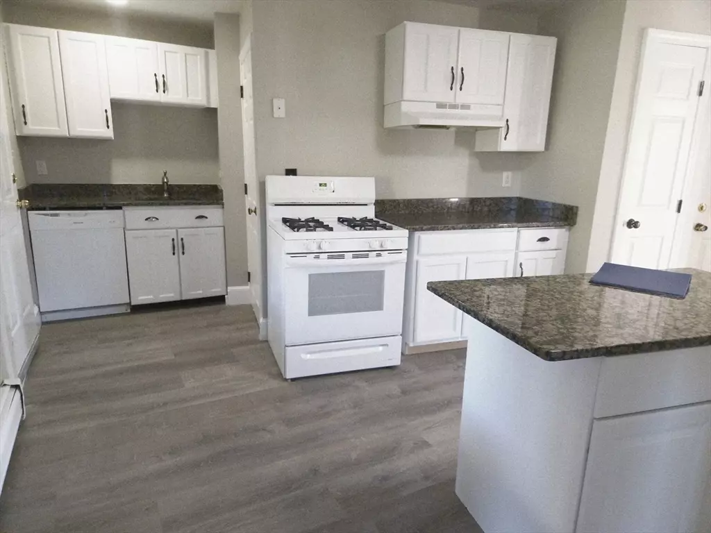 Lowell, MA 01852,762 Gorham St #3