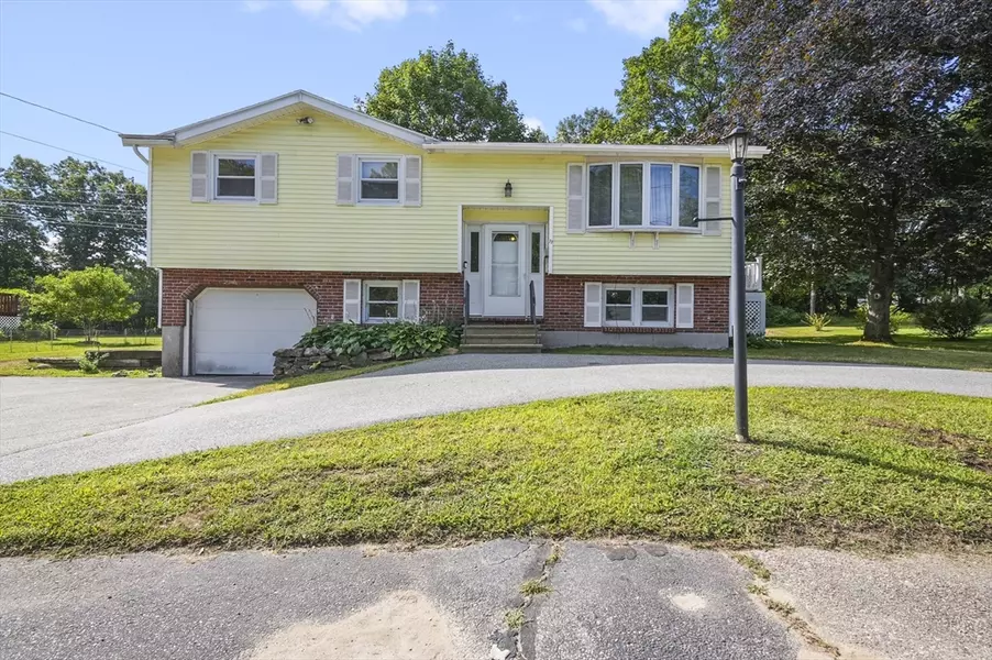 11 Dawn Drive, Chelmsford, MA 01824