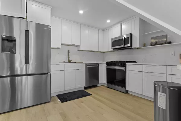 12 Sewall Ave #3C, Winthrop, MA 02152