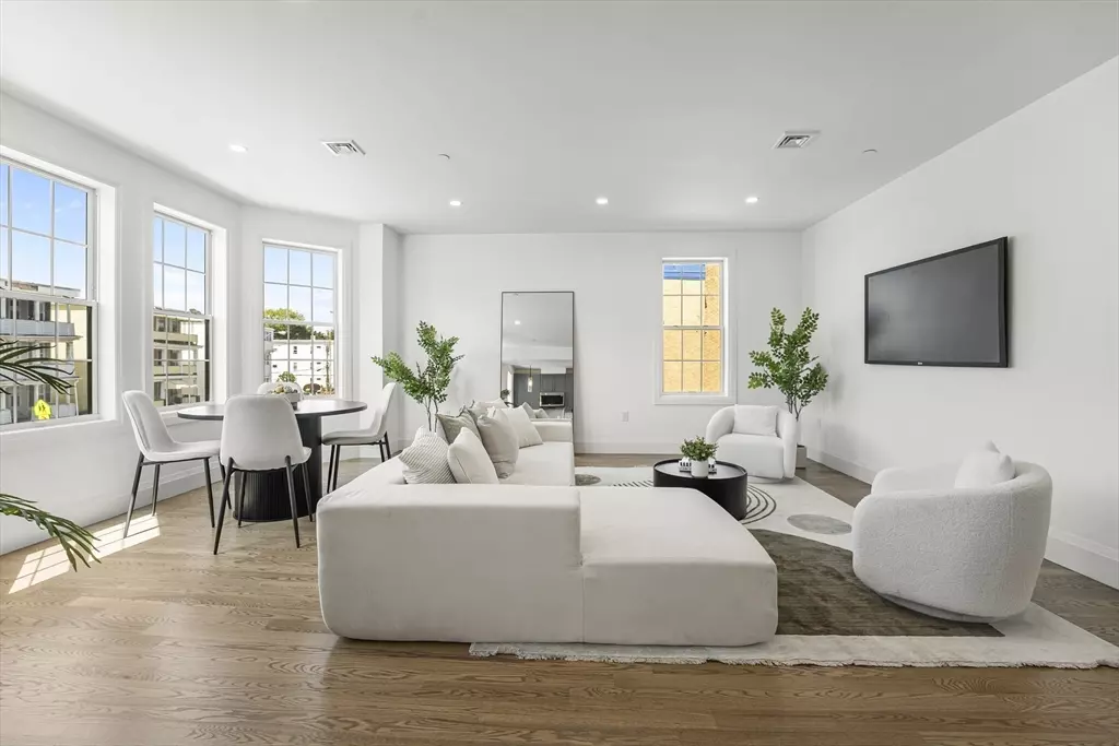 Boston, MA 02124,808 Morton St #PH3