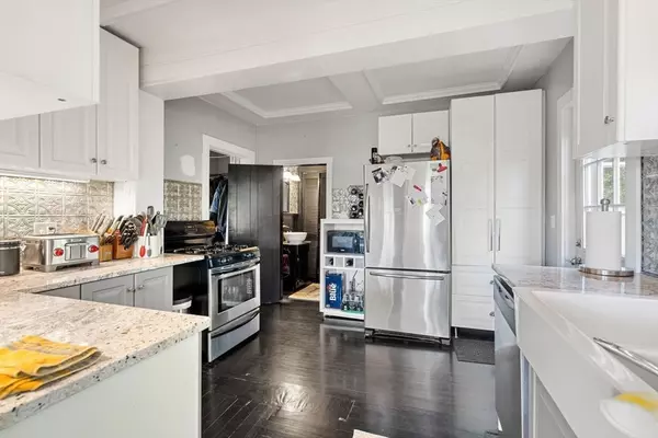 Swampscott, MA 01907,106 Rockland St