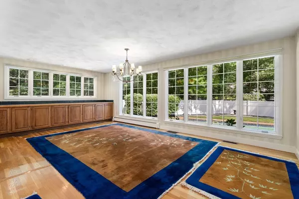 Saugus, MA 01906,1 Eric Drive