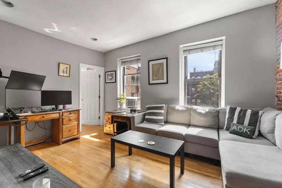 16 Foster St #7, Boston, MA 02109