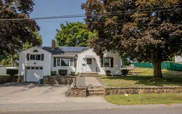 25 Inverness Road, Swansea, MA 02777