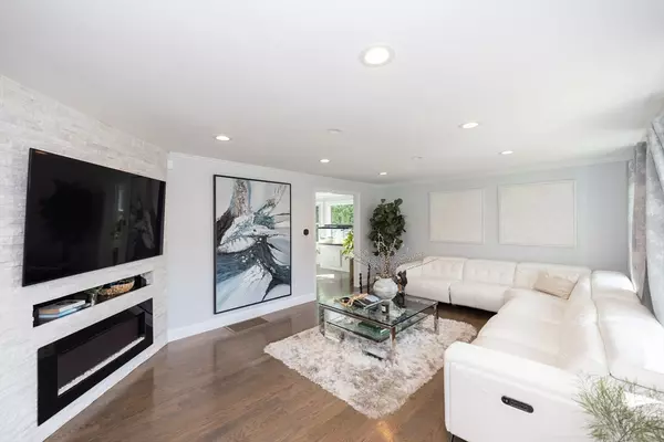 Milford, MA 01757,12 Calvin Dr