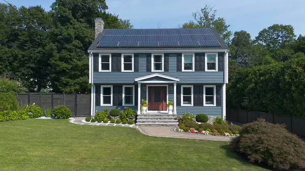 12 Calvin Dr, Milford, MA 01757