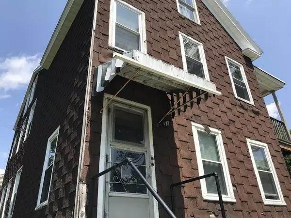Dudley, MA 01571,4 Laprise Ct