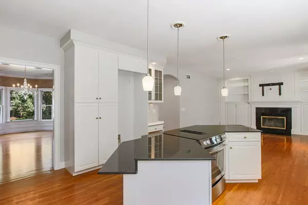Sutton, MA 01590,50 Highland View Dr
