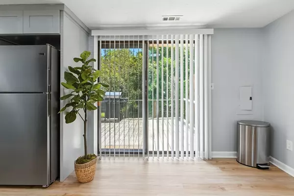 Randolph, MA 02368,21 Petipas Ln #B