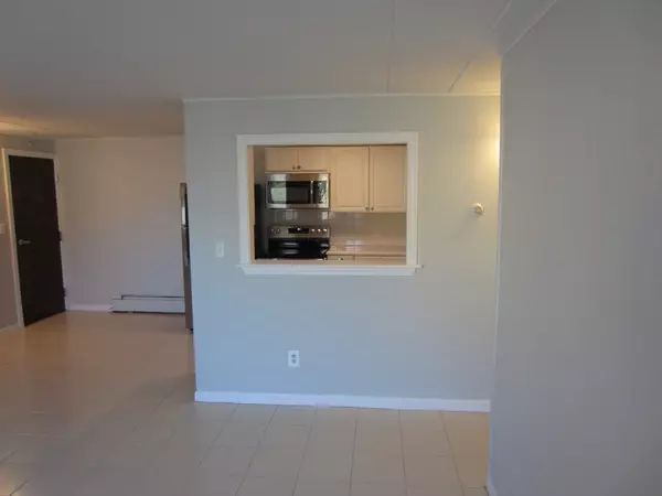 Randolph, MA 02368,22 Nelson Dr #2E